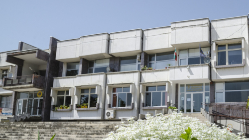 Ново софтуерно библиотечно оборудване ще има в РБ „Никола Фурнаджиев ...