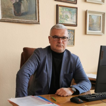 rzi_savov1.jpg