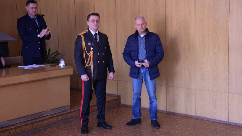 police_pani_lukov.jpg